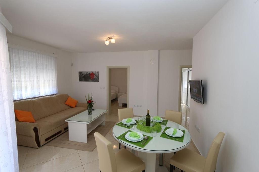 Guesthouse ميدولين المظهر الخارجي الصورة