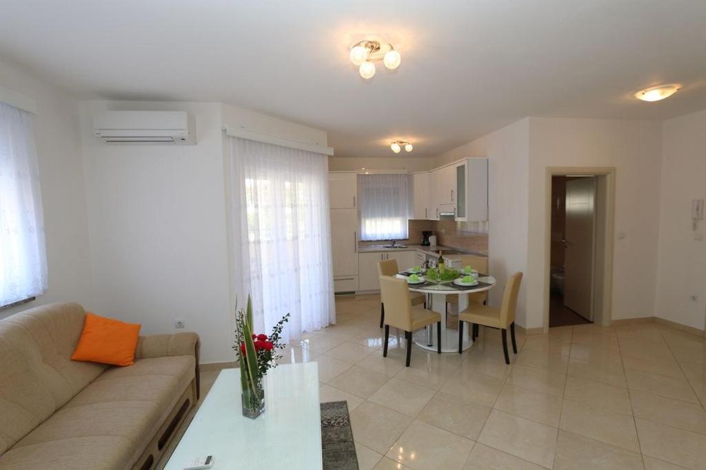 Guesthouse ميدولين المظهر الخارجي الصورة