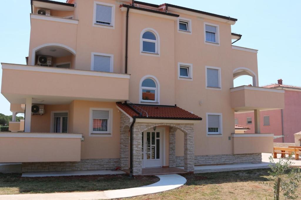 Guesthouse ميدولين المظهر الخارجي الصورة