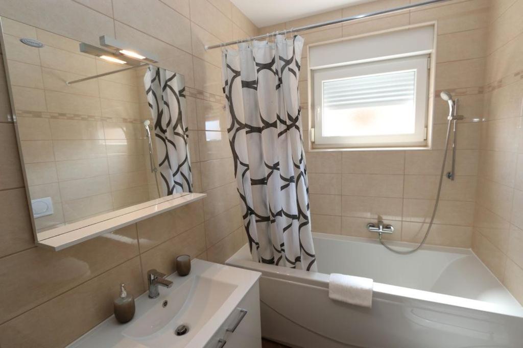 Guesthouse ميدولين المظهر الخارجي الصورة